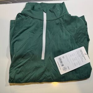 Athleta Momentum Seamless Crop Half Zip – NWT (Size M)